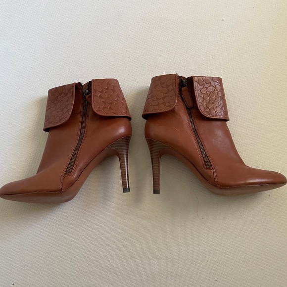 Coach boots - Picture 1 of 5